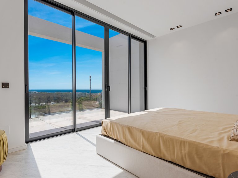 STUNNING BRAND NEW PROPERTY FOR SALE IN BENAHAVÍS 16