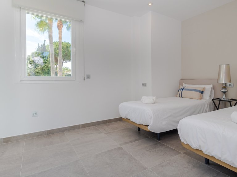 Villa for Sale in Nueva Andalucia Malaga 24