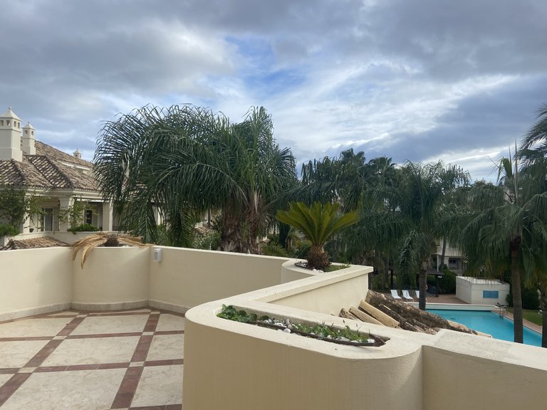 DUPLEX EN PREMIÈRE LIGNE DE GOLF À VENDRE À NUEVA ANDALUCÍA, MARBELLA 11