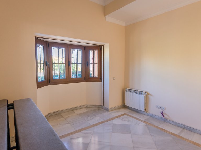 CHARMING FAMILY VILLA FOR SALE IN THE HEART OF MARBELLA 26