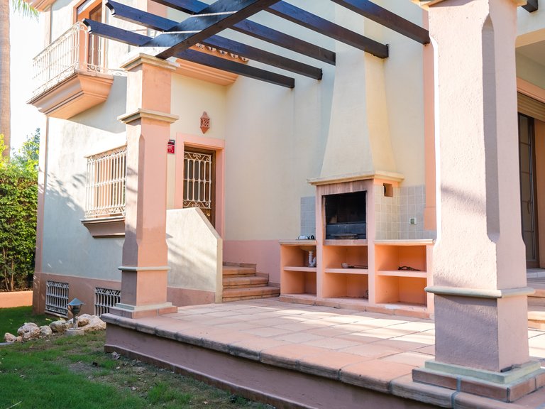 CHARMING FAMILY VILLA FOR SALE IN THE HEART OF MARBELLA 17