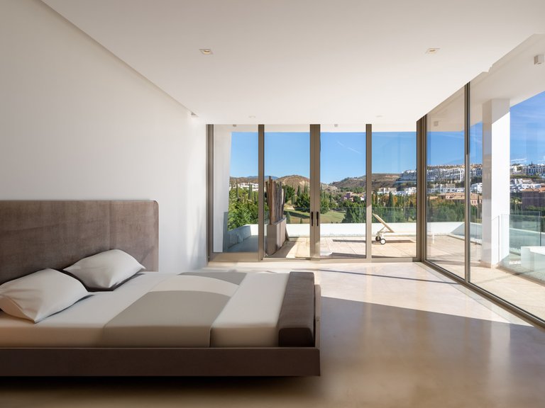 CONTEMPORARY VILLA WITHIN GOLF RESORT FOR SALE IN BENAHAVÍS 5