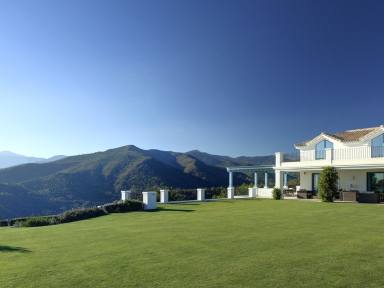 UNIQUE PROPERTY FOR SALE IN MONTE MAYOR, MARBELLA 8