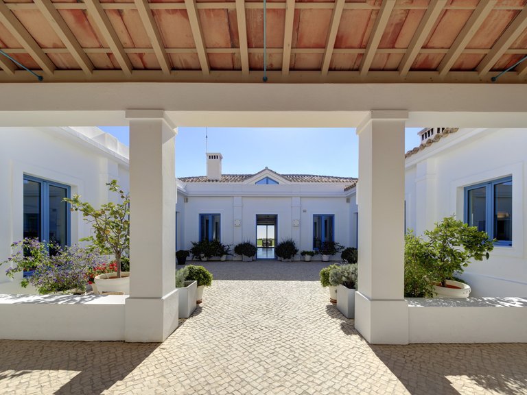 UNIQUE PROPERTY FOR SALE IN MONTE MAYOR, MARBELLA 3