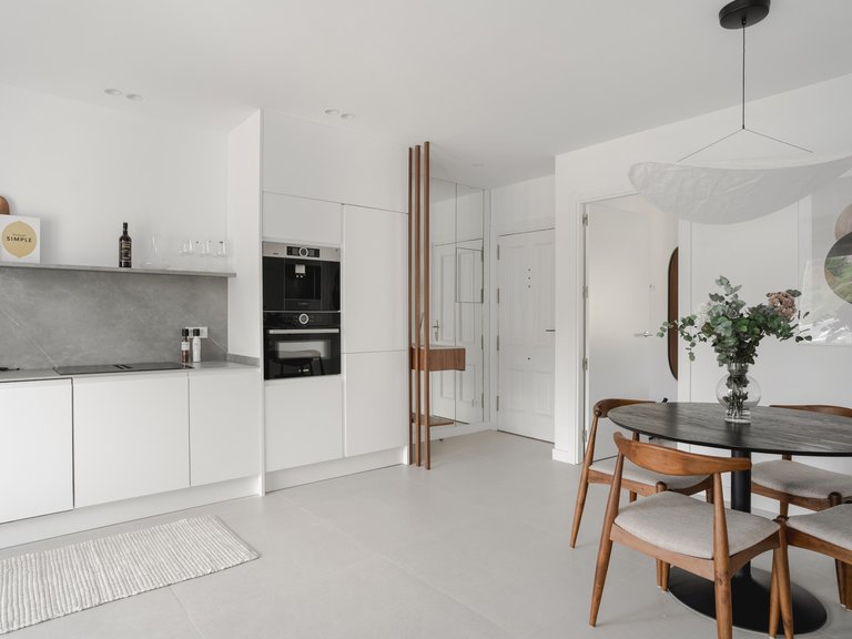 APPARTEMENT RÉNOVÉ À PROXIMITÉ DES TERRAINS DE GOLF À VENDRE À LA QUINTA, BENAHAVÍS 1