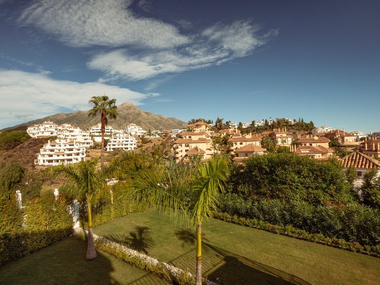 Villa for Sale in Nueva Andalucia Malaga 54