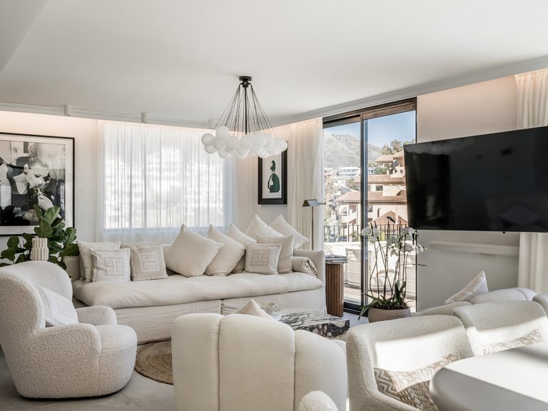Villa for Sale in Nueva Andalucia Malaga 13