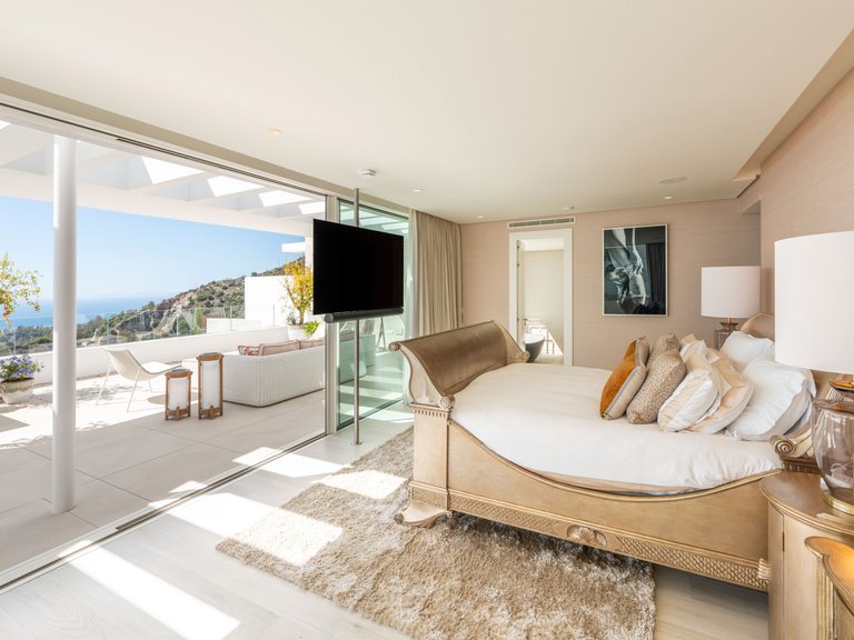 Penthouse for Sale in Ojen Malaga 10