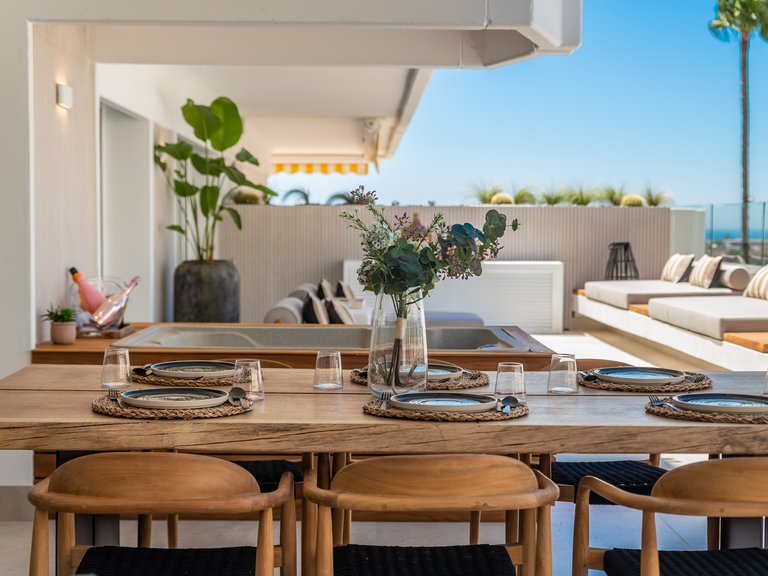 HERRLICHE FAMILIENWOHNUNG MIT PANORAMAUSSICHT ZUM VERKAUF AUF DER GOLDEN MILE 4