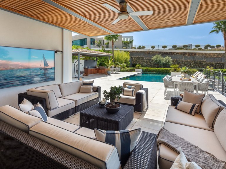 Villa for Sale in Benahavis Malaga 11