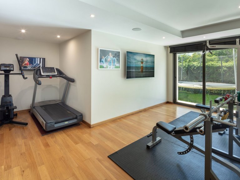 Villa for Sale in Benahavis Malaga 30