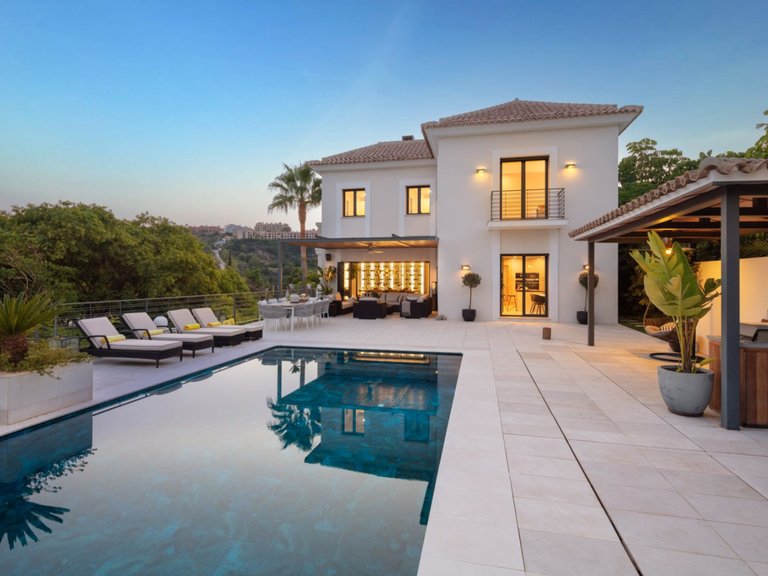 Villa for Sale in Benahavis Malaga 3