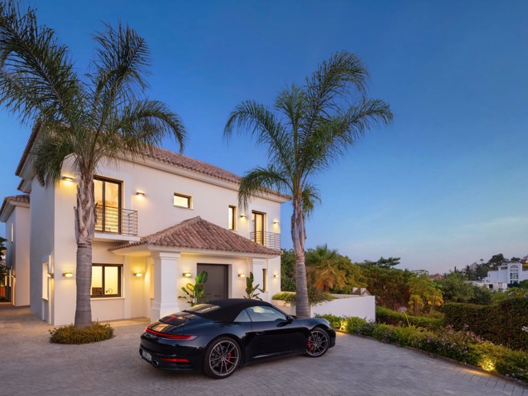 Villa for Sale in Benahavis Malaga 38
