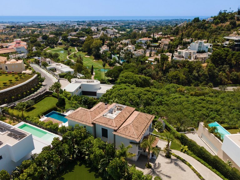 Villa for Sale in Benahavis Malaga 40