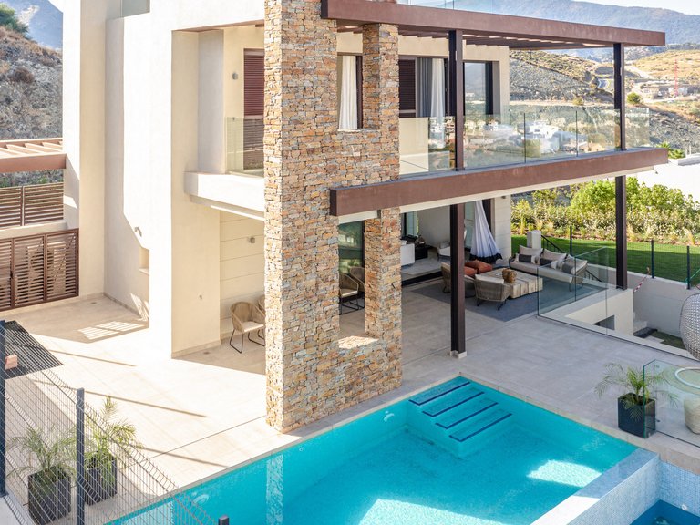 Villa for Sale in Benahavis Malaga 3