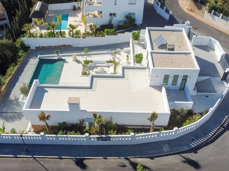 Villa for Sale in Marbella Este Malaga 5