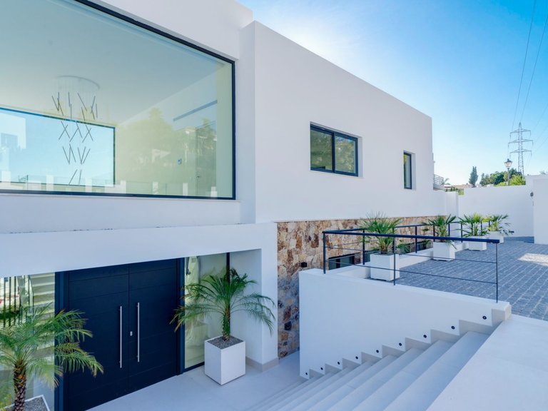 Villa for Sale in Marbella Este Malaga 12