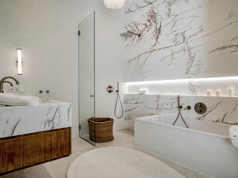ELEGANTES DUPLEX-PENTHOUSE ZUM VERKAUF AN GOLDEN MILE 9