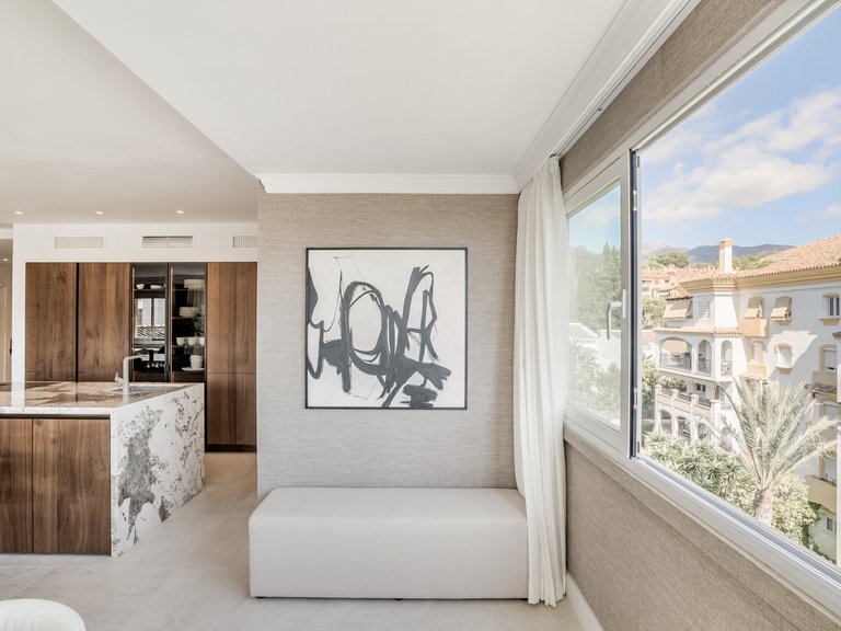 ELEGANTES DUPLEX-PENTHOUSE ZUM VERKAUF AN GOLDEN MILE 25