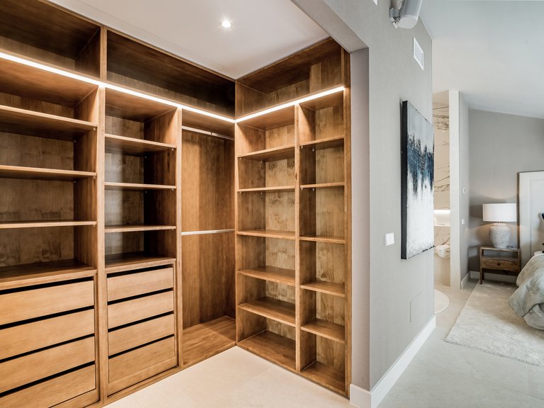 ELEGANTES DUPLEX-PENTHOUSE ZUM VERKAUF AN GOLDEN MILE 13