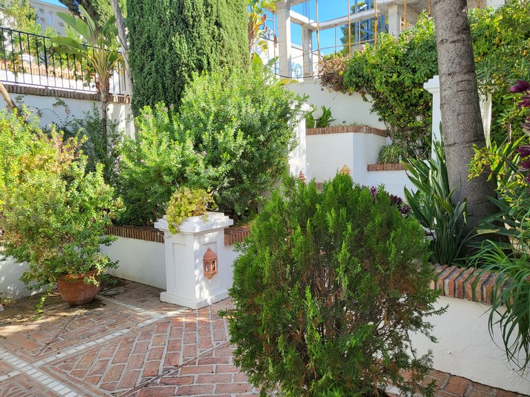 EINE VILLA MIT SANIERUNGSMÖGLICHKEIT 4