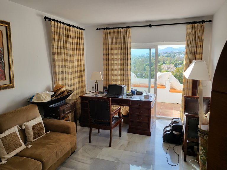 EINE VILLA MIT SANIERUNGSMÖGLICHKEIT 11
