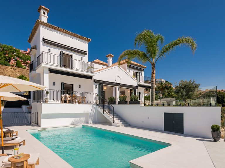 Villa for Sale in Benahavis Malaga 8