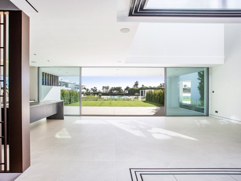 Villa for Sale in Marbella Golden Mile Malaga 14