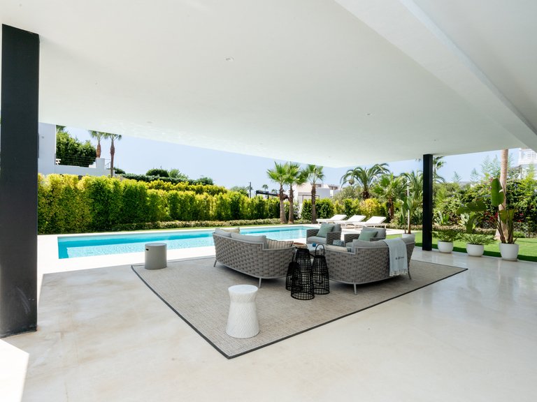 HERRLICHE MODERNE VILLA ZUM VERKAUF IN NUEVA ANDALUCÍA, MARBELLA 13