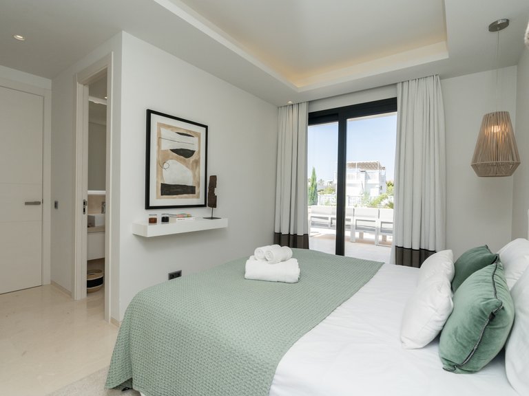 HERRLICHE MODERNE VILLA ZUM VERKAUF IN NUEVA ANDALUCÍA, MARBELLA 22
