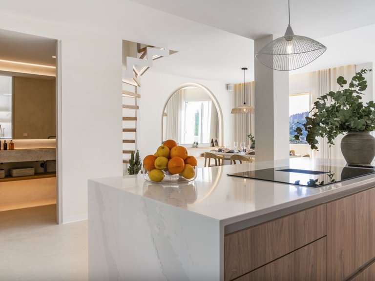 ERHÖHTES DUPLEX-PENTHOUSE ZUM VERKAUF AUF DEN HÜGELN VON LA QUINTA, BENAHAVIS 4