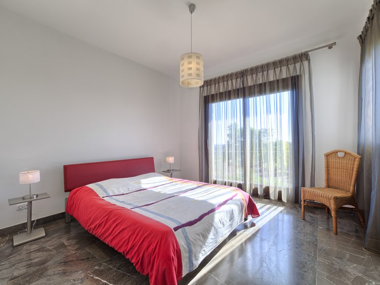 STUNNING VILLA WITH PANORAMIC VIEWS FOR SALE IN LOS FLAMINGOS GOLF, BENAHAVIS 16