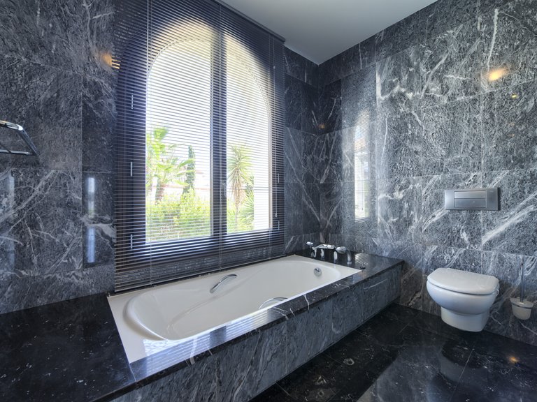 STUNNING VILLA WITH PANORAMIC VIEWS FOR SALE IN LOS FLAMINGOS GOLF, BENAHAVIS 18
