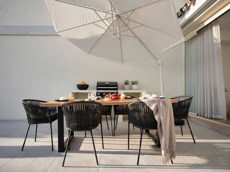 ELEGANT GROUND FLOOR APARTMENT FOR SALE IN NUEVA ANDALUCIA 3