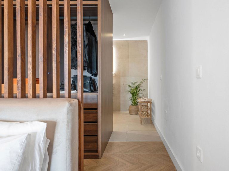 ELEGANT GROUND FLOOR APARTMENT FOR SALE IN NUEVA ANDALUCIA 21