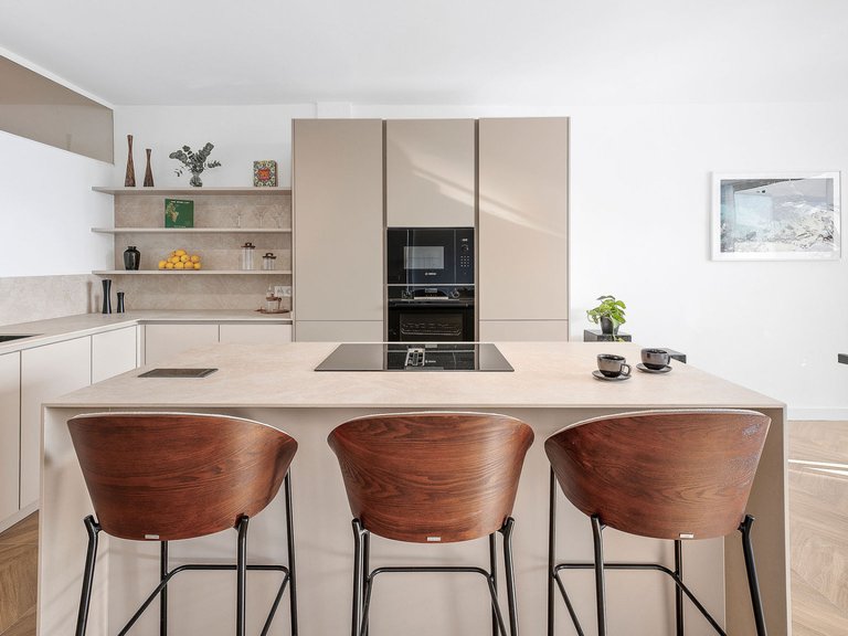 ELEGANT GROUND FLOOR APARTMENT FOR SALE IN NUEVA ANDALUCIA 28