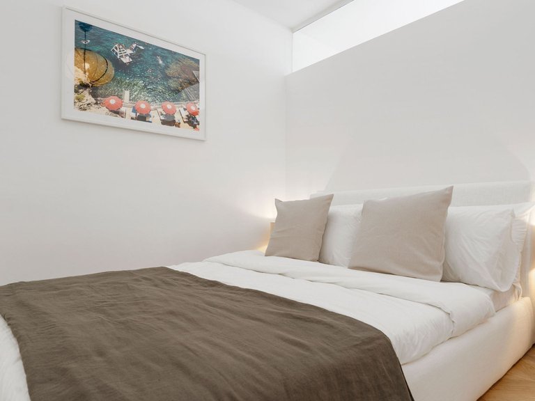 ELEGANT GROUND FLOOR APARTMENT FOR SALE IN NUEVA ANDALUCIA 23
