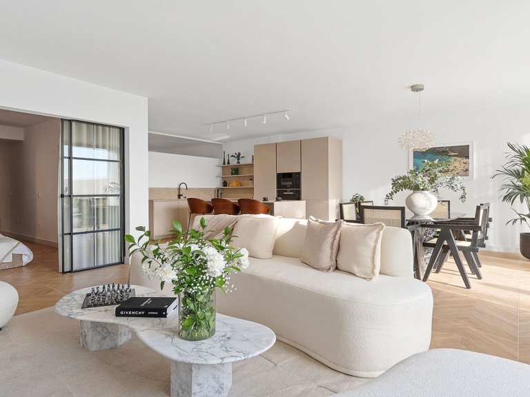 ELEGANT GROUND FLOOR APARTMENT FOR SALE IN NUEVA ANDALUCIA 14