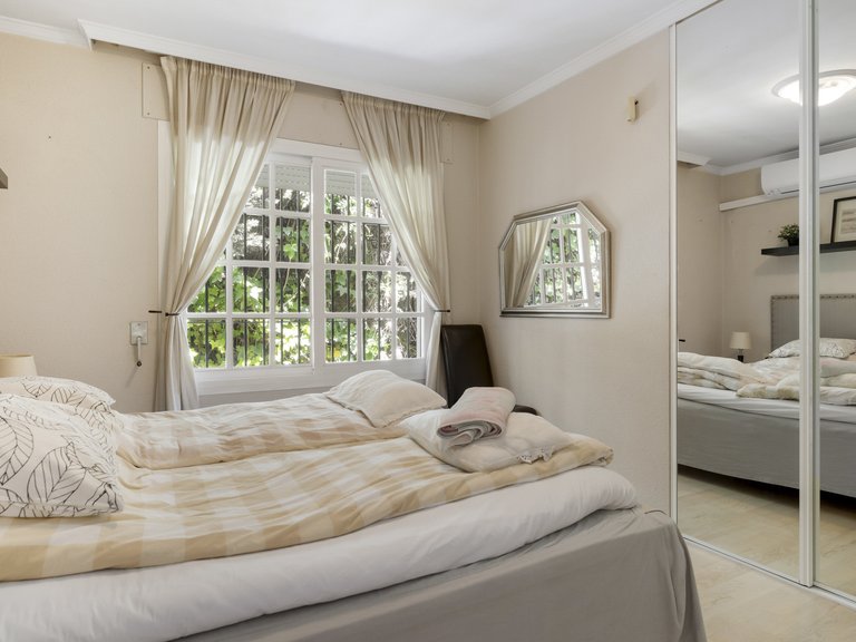 ZAUBERHAFTE TRADITIONELLE VILLA ZUM VERKAUF IN NUEVA ANDALUCIA 27