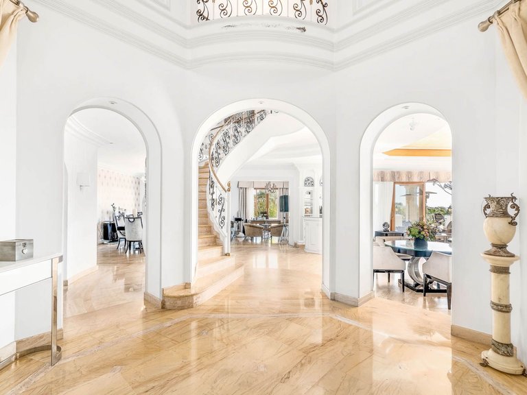 MEDITERANEAN-STYLE GRAND ESTATE FOR SALE IN BENAHAVIS 3