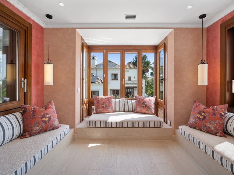 MEDITERANEAN-STYLE GRAND ESTATE FOR SALE IN BENAHAVIS 18