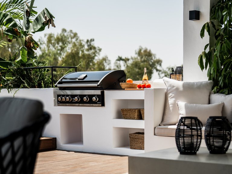 APARTMENT WITH BREATHTAKING TERRACE AND OCEAN VIEWS FOR SALE IN MARBELLA 4
