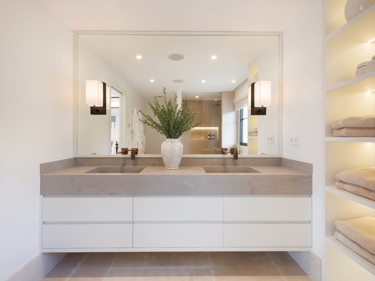 REFINED ANDALUCIAN VILLA FOR SALE IN NUEVA ANDALUCIA, MARBELLA 6