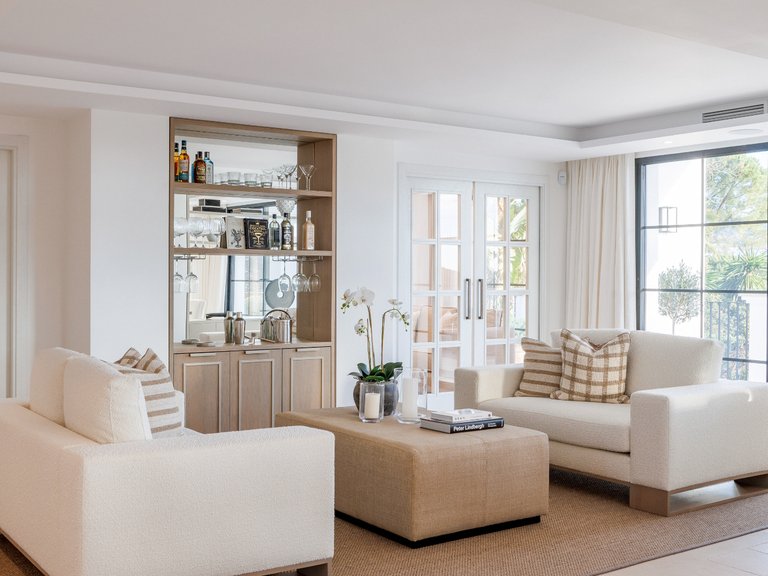 REFINED ANDALUCIAN VILLA FOR SALE IN NUEVA ANDALUCIA, MARBELLA 16