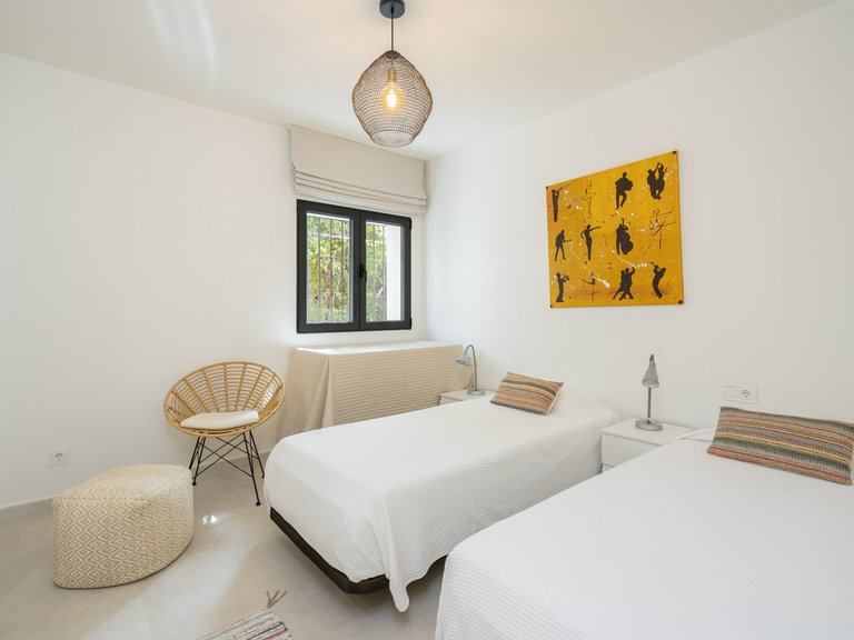 EXQUISITE VILLA OF ANDALUSIAN ARCHITECTURE FOR SALE IN EL PARAISO ALTO, BENAHAVIS 20