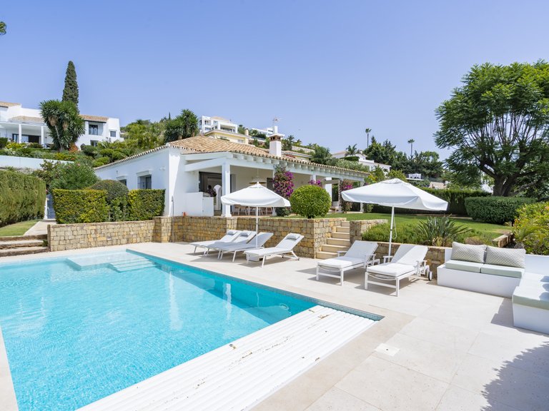 EXQUISITE VILLA OF ANDALUSIAN ARCHITECTURE FOR SALE IN EL PARAISO ALTO, BENAHAVIS 27