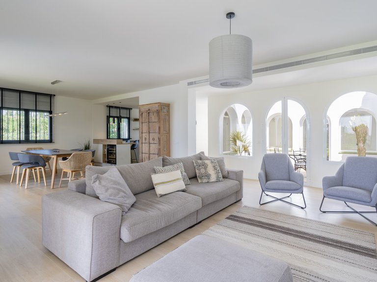 EXQUISITE VILLA OF ANDALUSIAN ARCHITECTURE FOR SALE IN EL PARAISO ALTO, BENAHAVIS 8