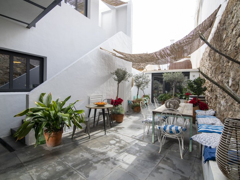 EINZIGARTIGES REIHENHAUS ZUM VERKAUF IM ZENTRUM VON ESTEPONA 7