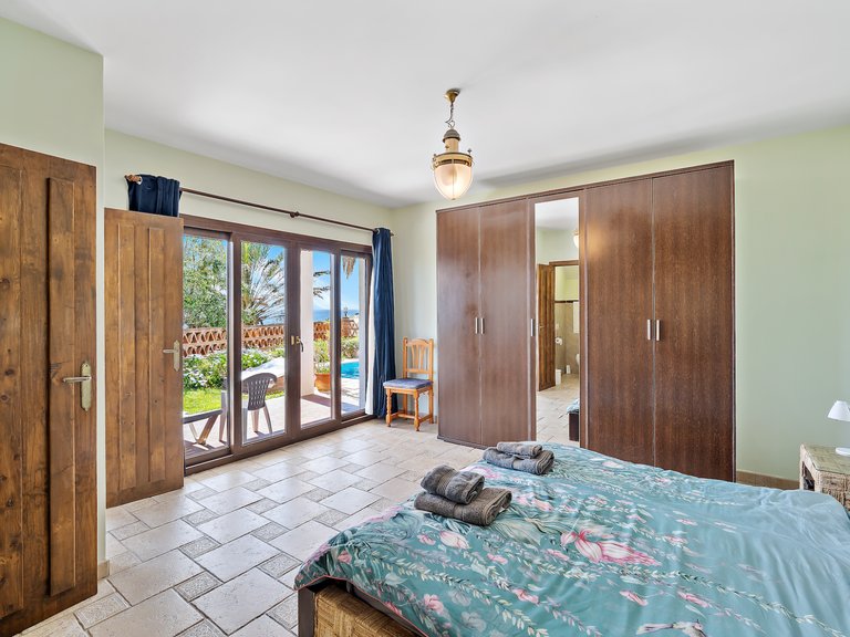 ANDALUSIAN VILLA FOR SALE IN CENTRAL FUENGIROLA 20