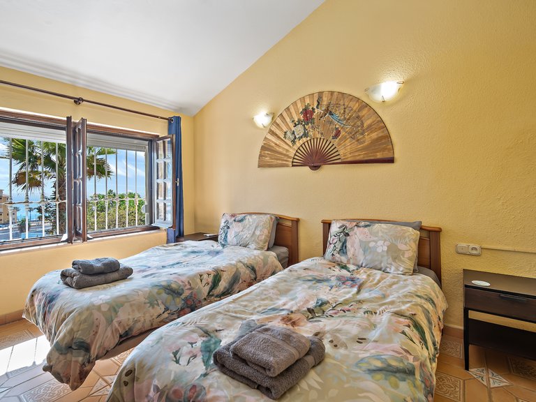 ANDALUSIAN VILLA FOR SALE IN CENTRAL FUENGIROLA 17